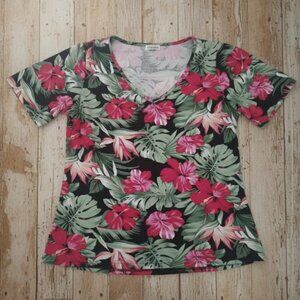 DANI POP Women's long blouses with short sleeves and V-neck in a floral print.